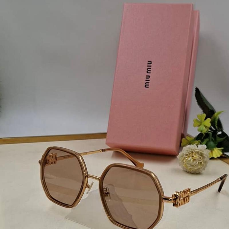 l Miu Miu
